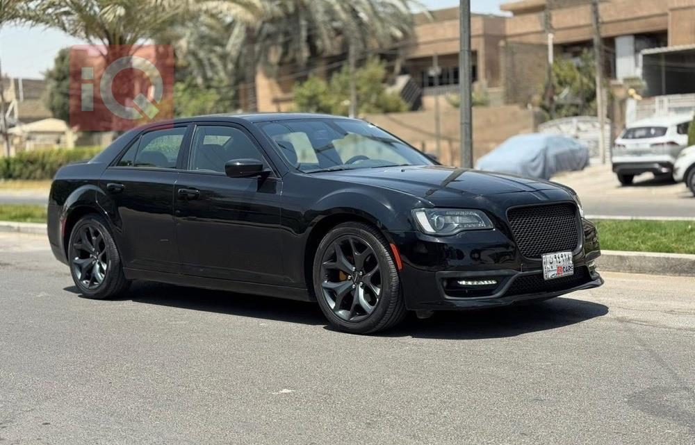 كرايسلر 300